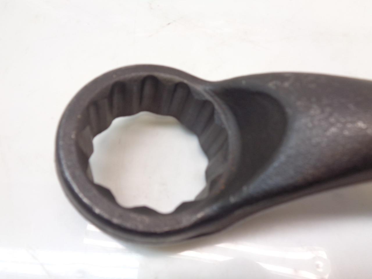 NEW URREA 2630SW 1-7/8" 12 POINT OFFSET STRIKING WRENCH R22T4