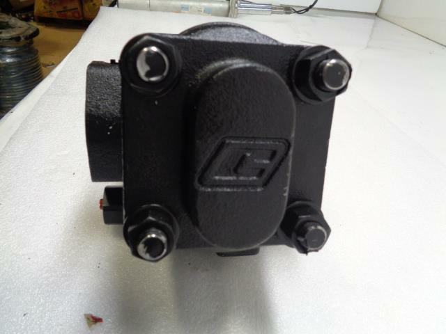 Carco Paccar 107937 Hydraulic Motor NEW J1
