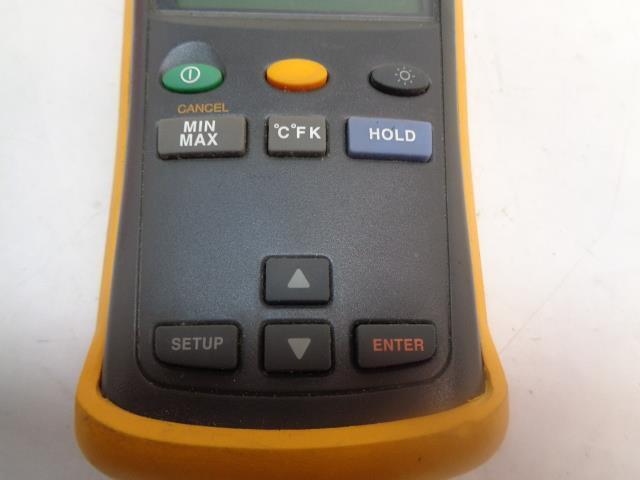 USED FLUKE 51 II DIGITAL PROBE THERMOMETER *DEVICE ONLY* R4TB