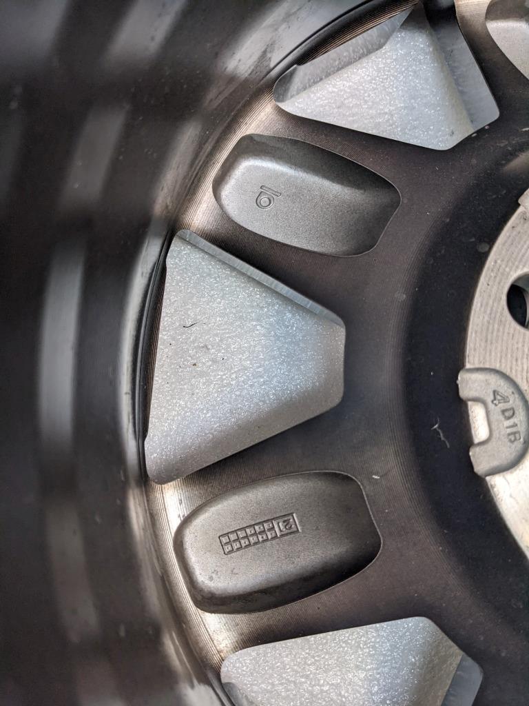 1 TOYOTA WHEEL 4261135540 17X7.5J ET15 6X139.7 FOR TOYOTA 4RUNNER/TACOMA USED WR