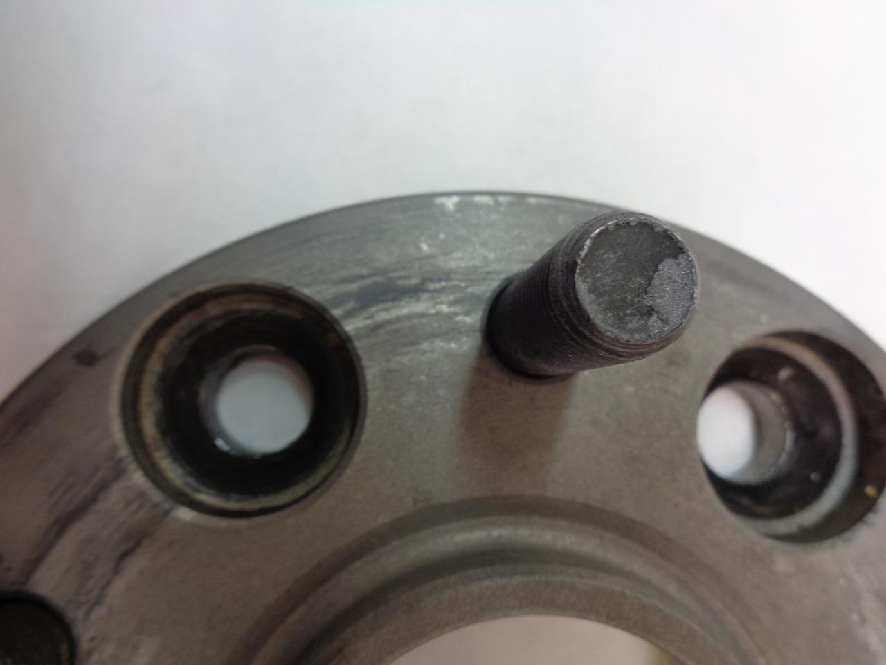 USED PAIR OF HUB SPACERS WITH LUG NUTS BBS09.23.495-23 R5TF