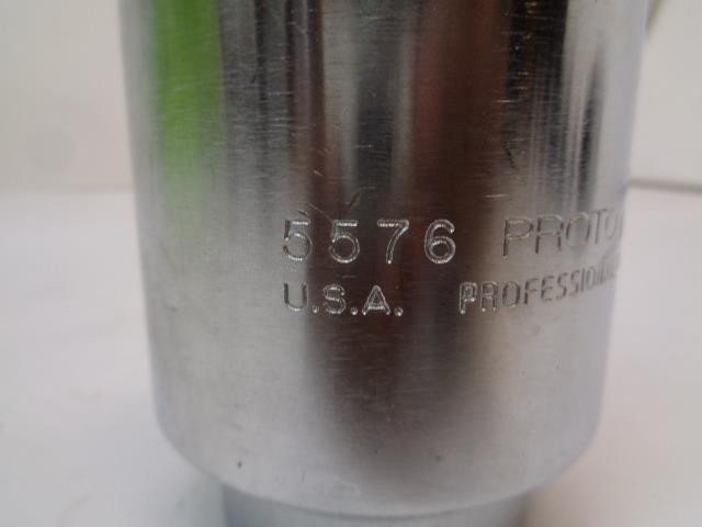 1 NEW STANLEY PROTO 3/4 INCH DRIVE 2-3/8 INCH 12 POINT SOCKET 5576 R22