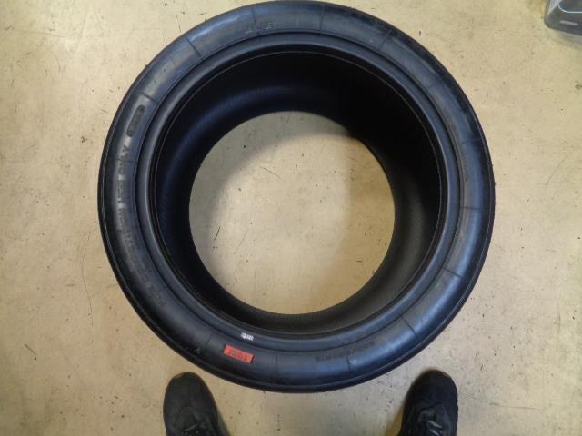 1 YOKOHAMA ADVAN A005 A80 COMPOUND 300 650 18 TIRE 150113008 BQ1
