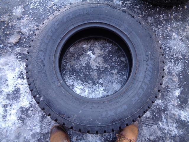 2 ARCTIC CLAW WINTER WXI LT 245 75 17 121/118Q LRE 10PLY SNOW WINTER ARC19 BQ1