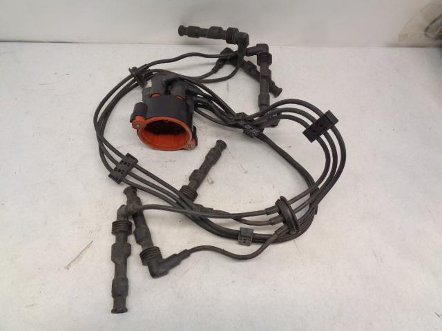 USED BOSCH DISTRIBUTOR CAP AND WIRES/CABLES for PORSCHE 911 1 235 522 413 R25