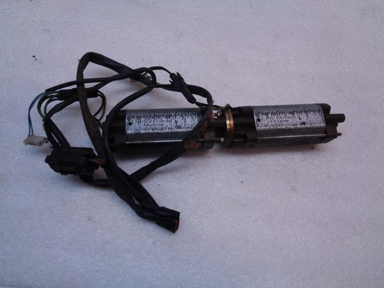 USED GENUINE PORSCHE SUNROOF MOTOR FOR 911 CONVERTIBLE 911 624 117 00 R21T4