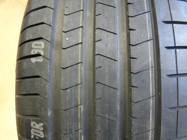 1 PIRELLI P ZERO AO1 285 40 21 109Y 2634300 TIRE CQ2
