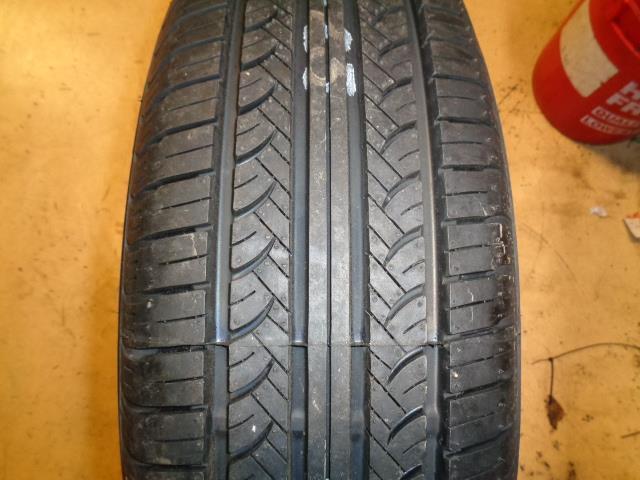 1 YOKOHAMA AVID TOURING S 235 75 15 105S SL TIRE 110131821