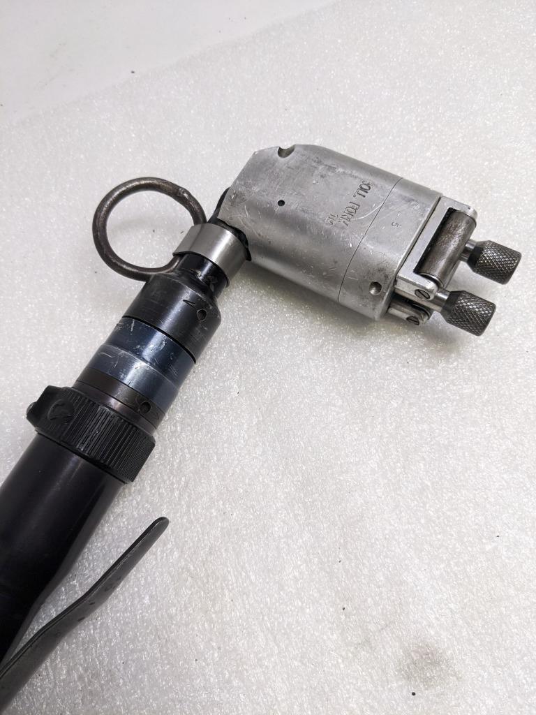 CLECO 24RAS13AM3 PNEAUMATIC ANGLE NUTRUNNER W/ GDX ROLL FORM HEAD USED R27