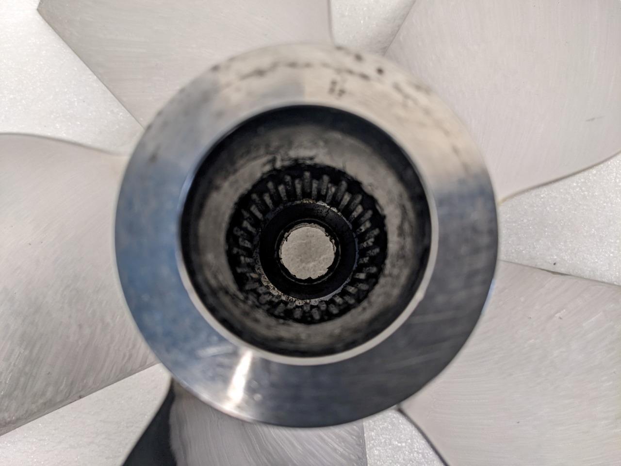 MERCURY RACING 48-8M0138423 PROPELLER CLEVER BILLET NEW B1B2