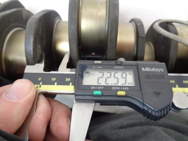 Porsche 911 2.2L Non Counterweight Crankshaft 901 102 010 00 USED GENUINE R24T7