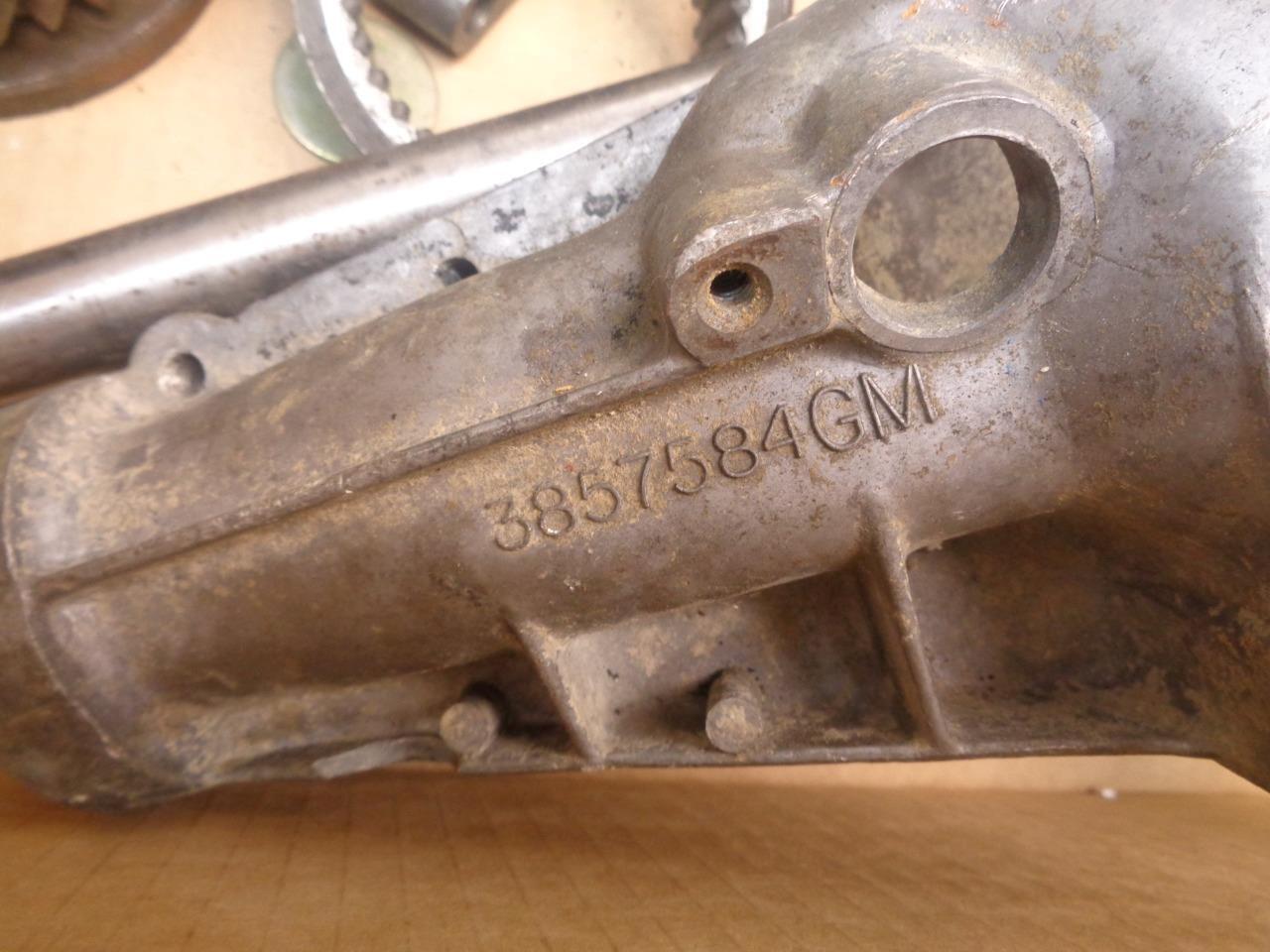 USED FOR PARTS TRANSMISSION CASE, GEARS & PARTS BSRG4