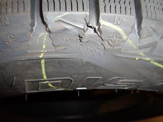 BLEMISH COOPER DISCOVERER TRUE NORTH P 245 65 17 107T SL TIRE B90000032412 BQ4