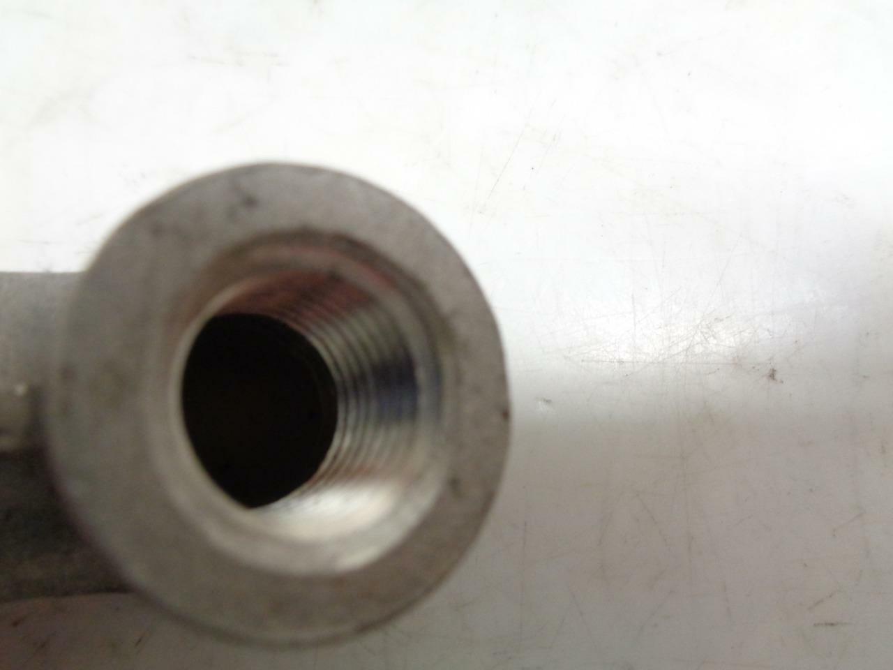 1 NEW PACK OF 17 MB-316 SERUES STEEL 150-1/4" THREADED 90 DEGREE ELBOWS R10TD