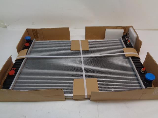 NEW DETROIT RADIATOR CORP. RADIATOR FOR CHEVY/GMC P SERIES & P3500 UP8255-PA I5