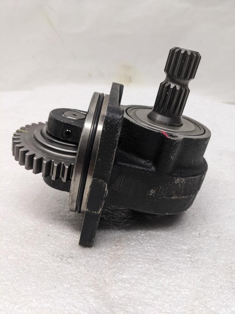 UNBRANDED SMALL PTO UNIT FOR TRACTOR 37 GEAR 2" SHAFT 15 SPLINE 4X3.8" NEW R11TA