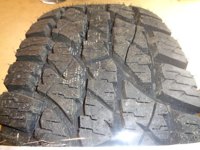 1 WILD COUNTRY RADIAL XTX OWL LT 265 70 17 121/118R LRE 10PLY TIRE XTS91 BQ2