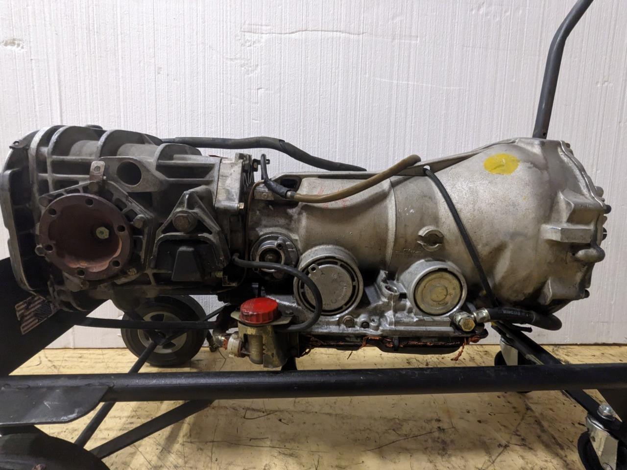 USED PORSCHE 1986 928 COMPLETE 5 SPEED AUTOMATIC TRANSMISSION ASSEMBLY B2