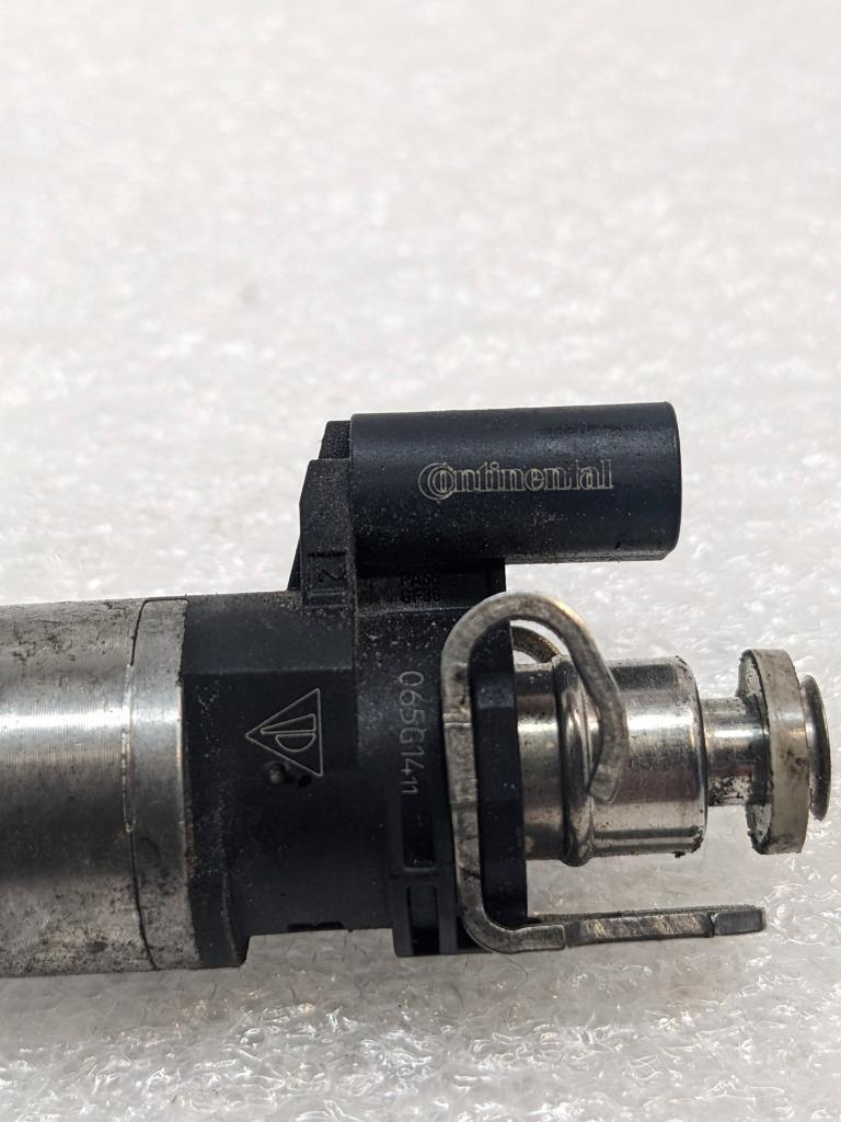 15-18 PORSCHE CAYENNE MACAN 958 TURBO FUEL INJECTOR 94611012830 USED R21SPB