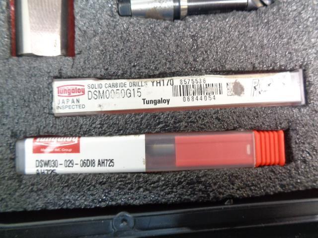 TUNGALOY J-SERIES SWISS TOOL KIT FOR TURNING AND GROOVING NEW R35