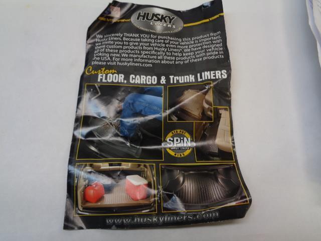 USED HUSKY LINERS WEATHER BEATER FLOOR LINERS FOR 2012-13 4 DOOR HONDA CIVIC SR