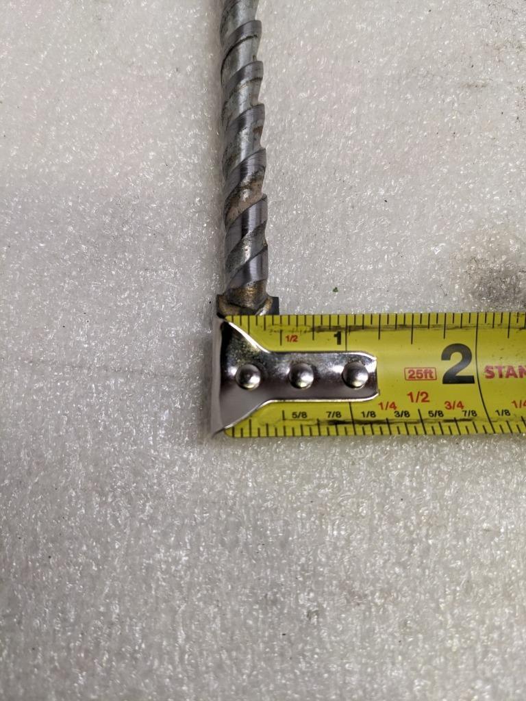 UNBRANDED STAINLESS STEEL DRILL BIT 1/2" X 12" CARBIDE TIP USED R22T2