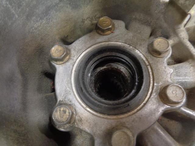 USED GENUINE TOYOTA COROLLA AE80 TRANSMISSION BSRG9