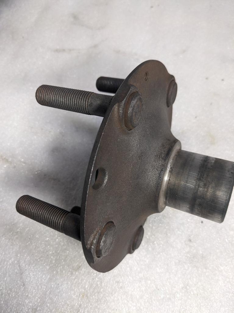 1986 PORSCHE 911 3.2 CARRERA WHEEL HUB 5-BOLT PATTERN 28 SPLINE USED 996B.G.L.