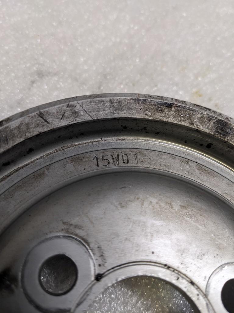 PORSCHE CAYMAN/911 POWER STEERING PUMP/PULLEY 99614722360 USED 996B.G.L.