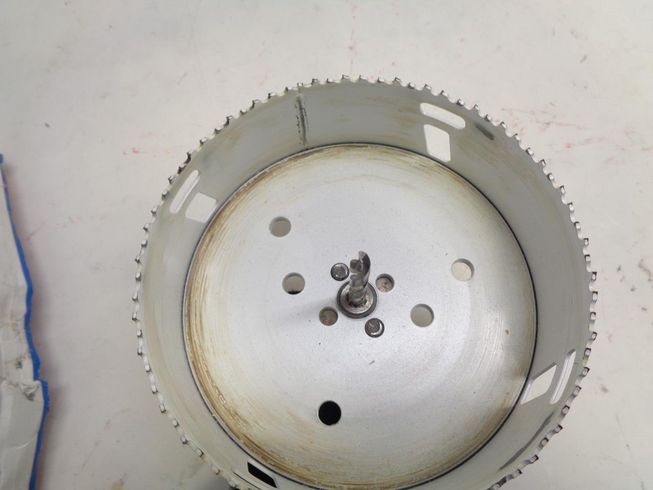 USED HOLE SAW DRILL BIT 5-1/2" (140mm) DIAMETER R22T8