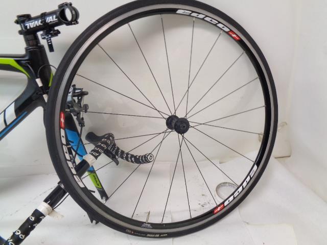 USED FUJI SL1.1 BICYCLE WITH EDCO OPTIMA ROCHES WHEELS