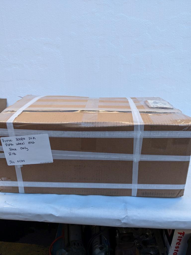 REESE 20K FIFTH WHEEL HITCH (BASE ONLY) 30083 R18