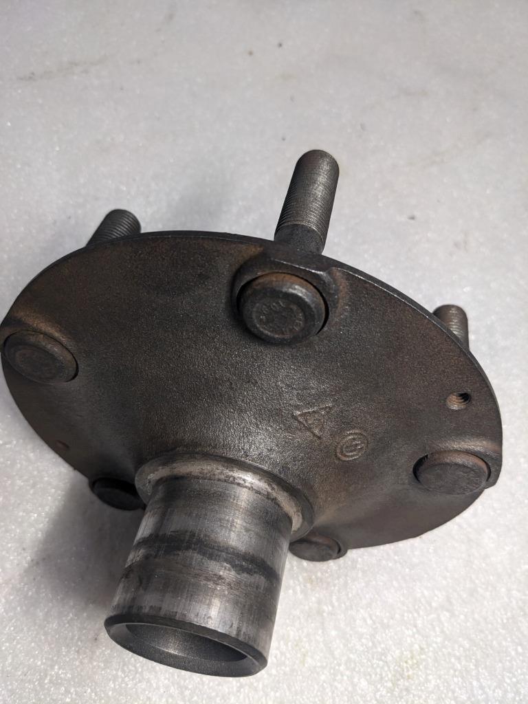 1986 PORSCHE 911 3.2 CARRERA WHEEL HUB 5-BOLT PATTERN 28 SPLINE USED 996B.G.L.