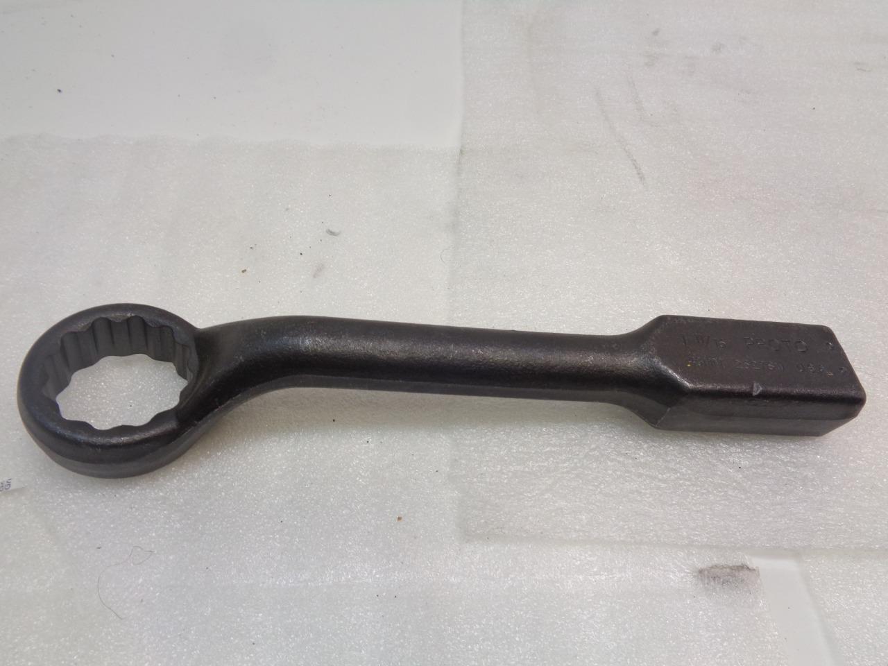 1 NEW PROTO 1-11/16" 12 POINT HEAVY-DUTY OFFSET STRIKING WRENCH 2627SW R22T7