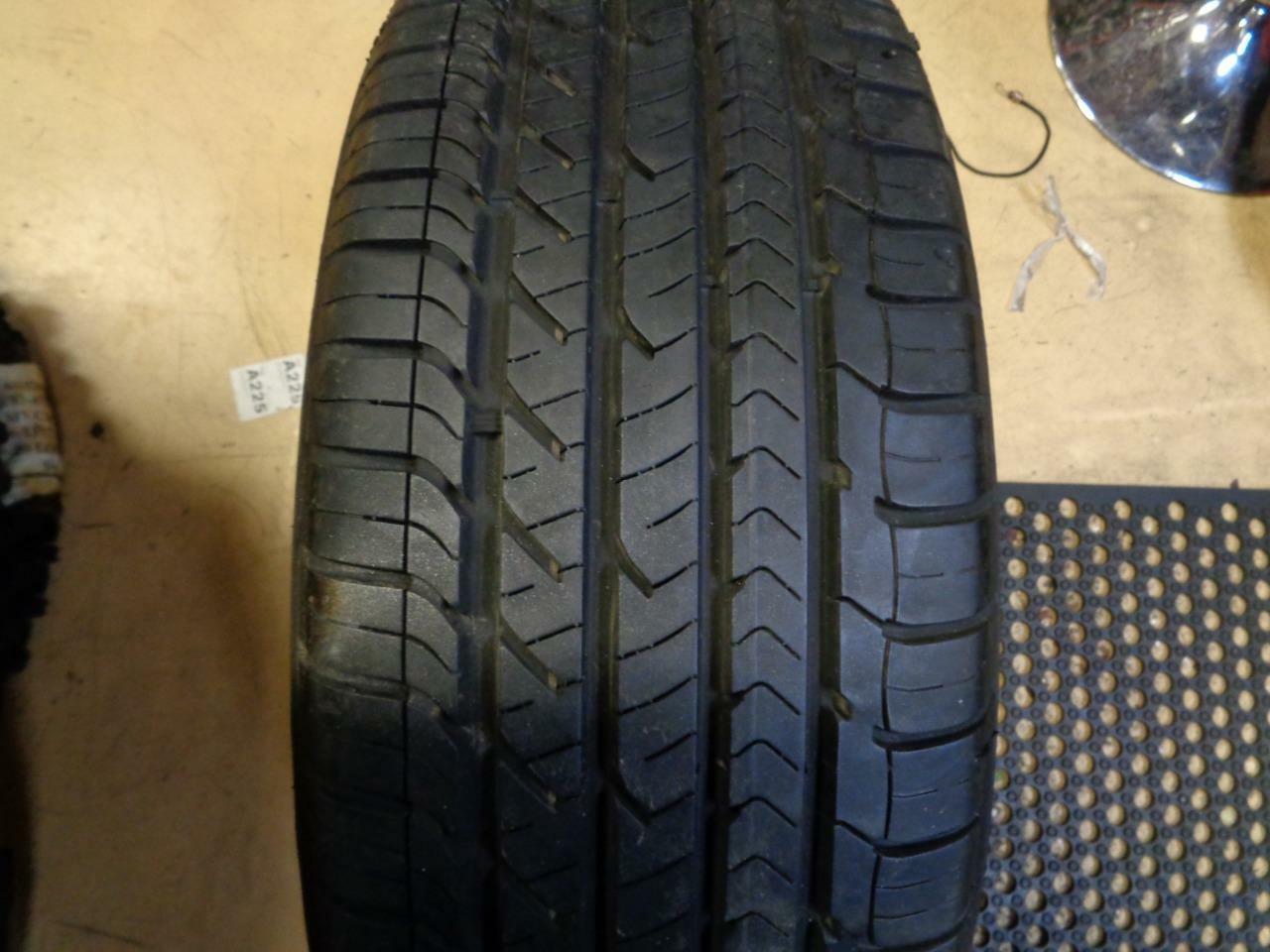 1 USED GOODYEAR EAGLE SPORT 225 55 18 98V 9/32" TIRE 109086382