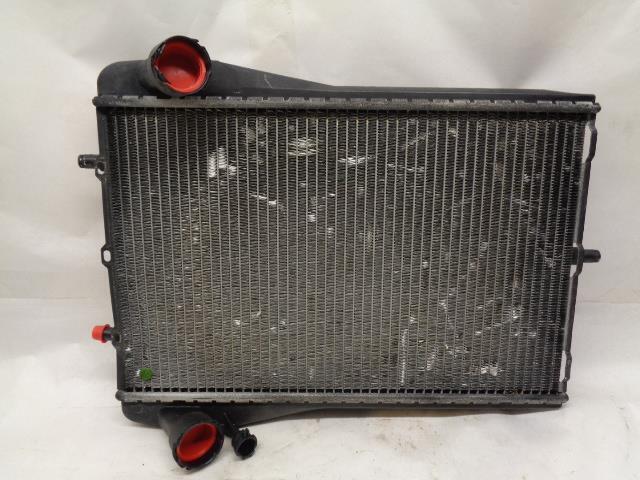 USED GENUINE PORSCHE RADIATOR FOR 911 1998-2013 996 106 132 70 R21