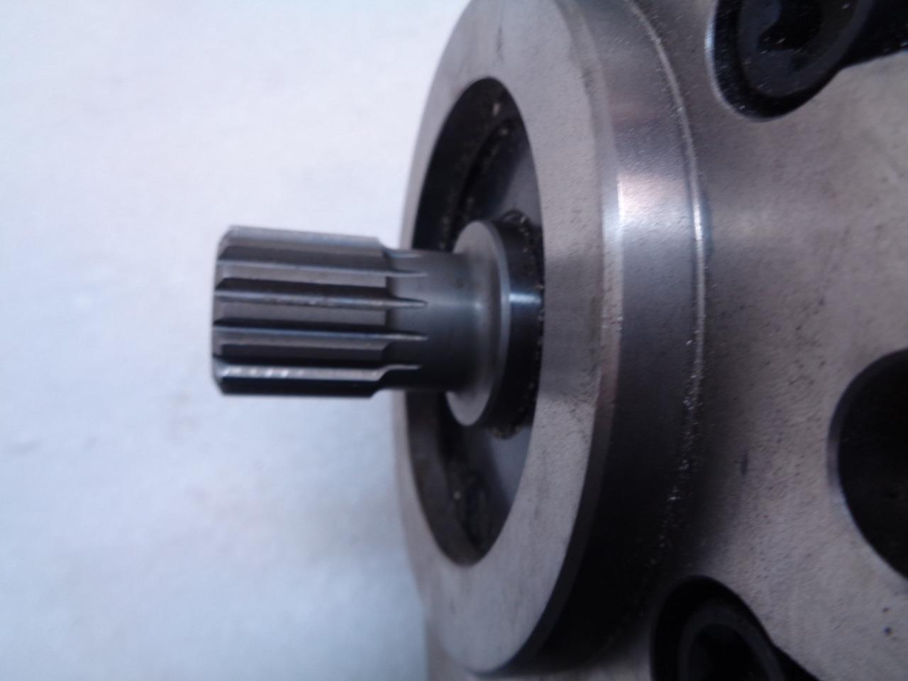 SAUER DANFOSS PUMP W/ HYDRAULIC DISPLACEMENT CONTROL MPV046/MCV108C3011 NEW H1