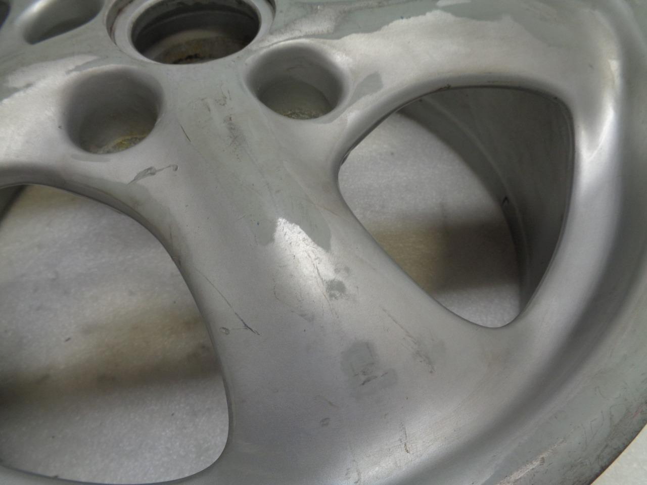 USED DENTED GENUINE CARRERA TURBO TWIST 996 WHEEL 17X7 ET55 996 362 124 00  WR