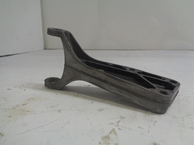 USED PORSCHE 911 AIR PUMP MOUNTING BRACKET 91111311302 R24T1