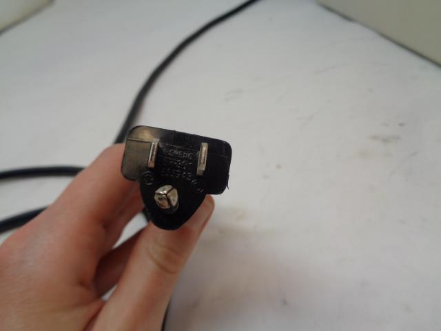 USED OLD STOCK APC BACK-UPS PRO 1000 BATTERY BACK UP WHITE R32