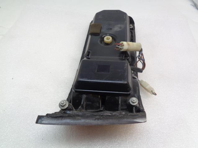 PORSCHE 477945213 LEFT TAIL LIGHT LENS FOR 924S/944/944S/944 TURBO USED R20