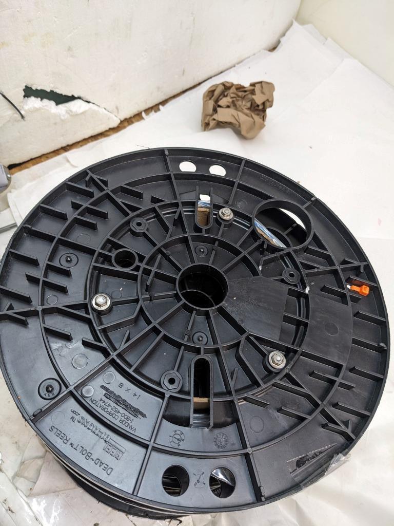 260FT DEAD BOLT REEL OUTDOOR HYBRID FIBER JUMPER 4-STRANDS W PULLING EYE NEW R29