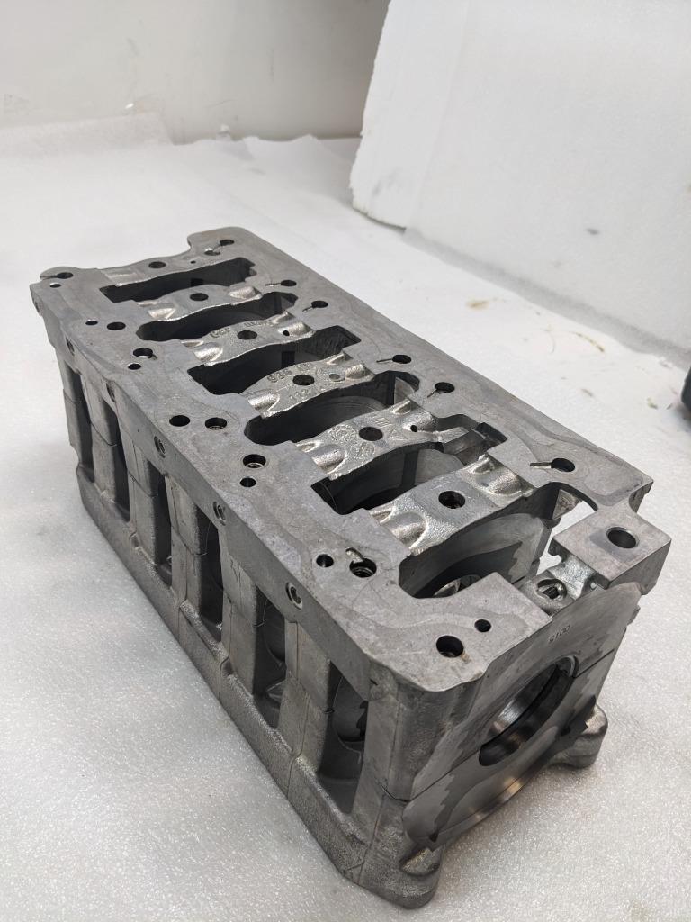 1998 PORSCHE 911 CRANKSHAFT BEARING CASE/CARRIER 9961011113R REBUILT 996BGL2