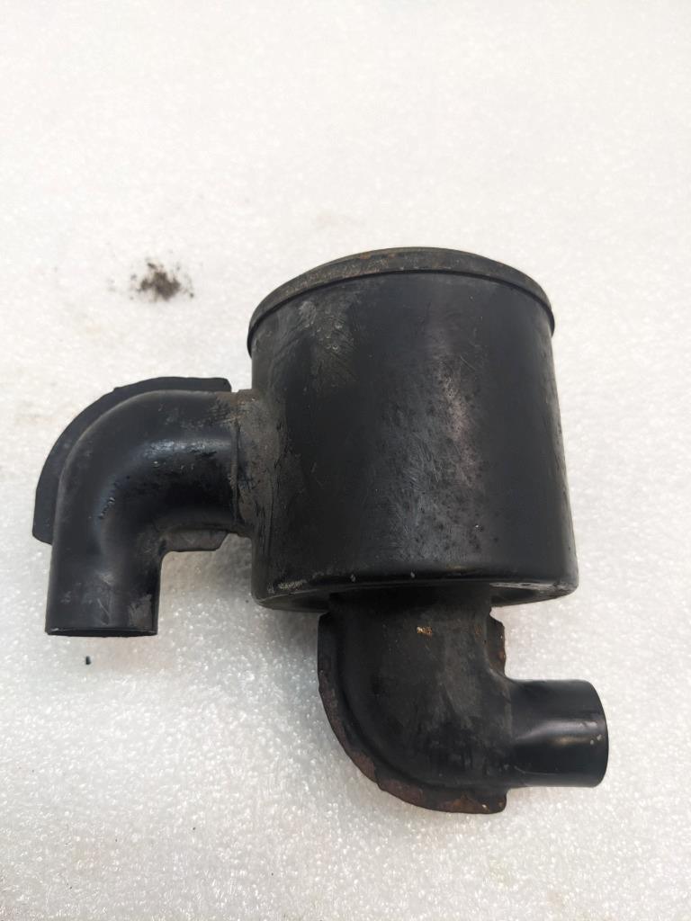 1978-1986 PORSCHE 928 SMOG AIR PUMP FILTER HOUSING 92811314500 USED R20t5