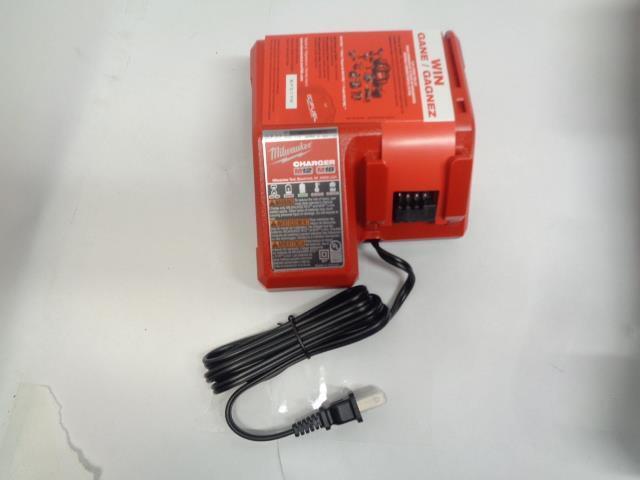 MILWAUKEE M18 FUEL 2-TOOL KIT 1/2" HAMMER DRILL & 1/4" HEX IMPACT DRIVER BSR35