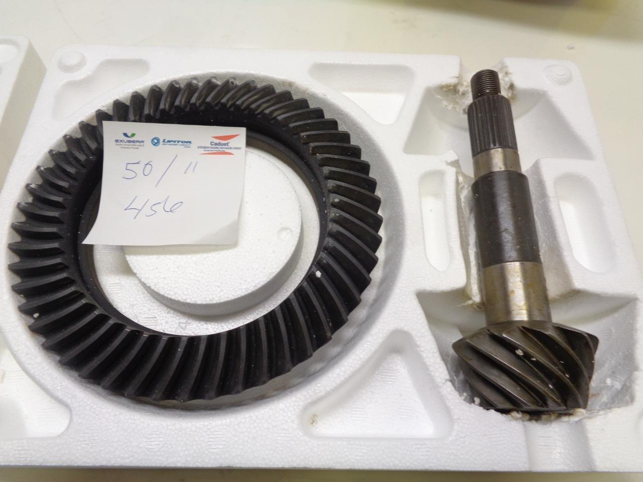 1 NEW PRECISION GEAR RING AND PINION SET FITS DANA 44 44D/456 R15