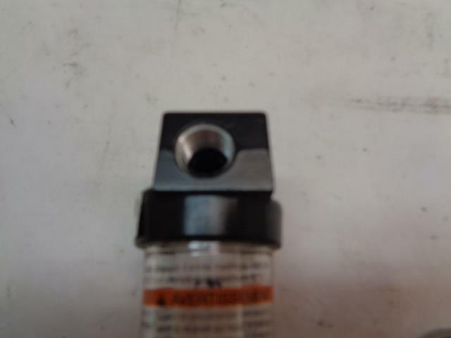 NEW WILKERSON PARTICULATE FILTER 1/4 INCH NPT F03-02-E00 R11