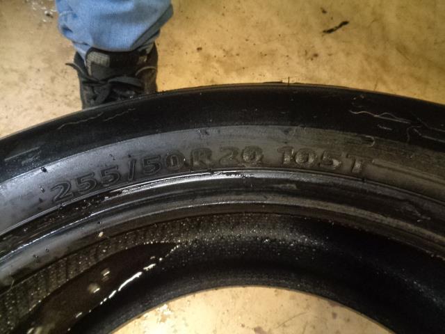 KUMHO CRUGEN PREMIUM KL33 P 255 50 20 105T SL ALL SEASON TIRES 2246332 CQ1