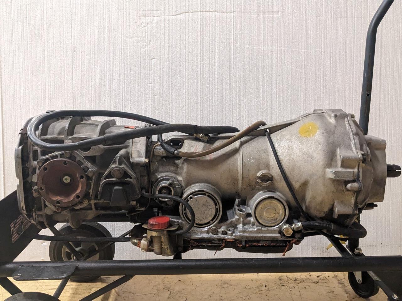 USED PORSCHE 1986 928 COMPLETE 5 SPEED AUTOMATIC TRANSMISSION ASSEMBLY B2