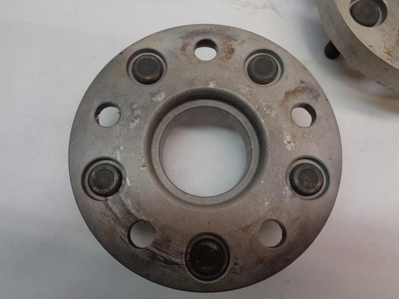 USED PAIR OF HUB SPACERS WITH LUG NUTS BBS09.23.495-23 R5TF
